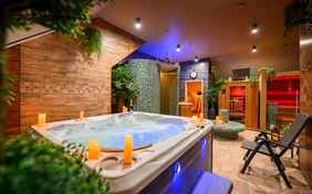 Wellnessbereich mit 2 verschiedenen Saunen 